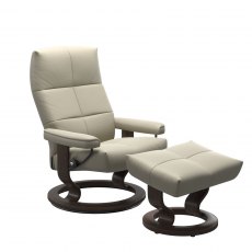 Stressless David Large Classic Chair with Footstool