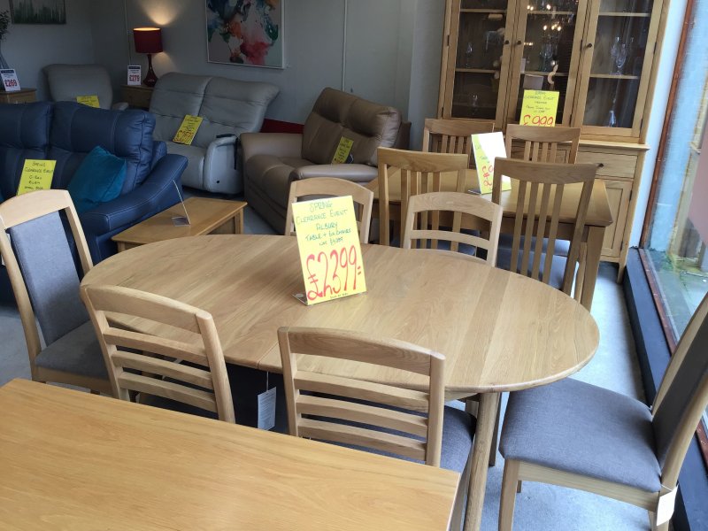 CLEARANCE PRODUCTS Albury Table and 6 Chairs