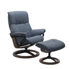 Stressless Mayfair Signature Large Chair with Footstool